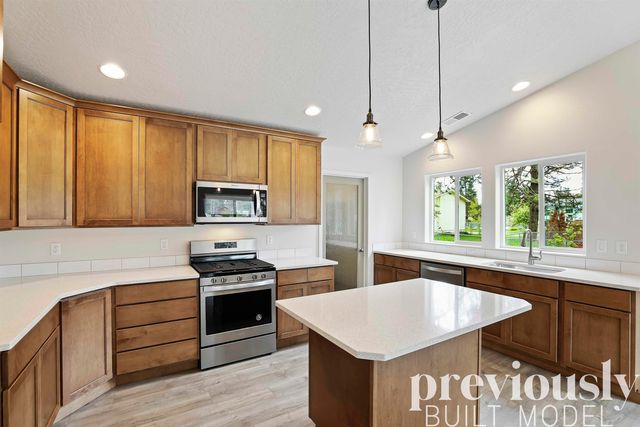 705 S Manifold Ln, Spokane Valley, WA 99016