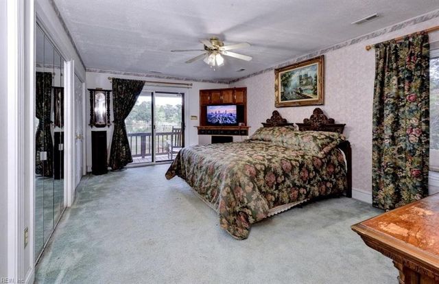 1923 Pine LN, Hayes, VA 23072