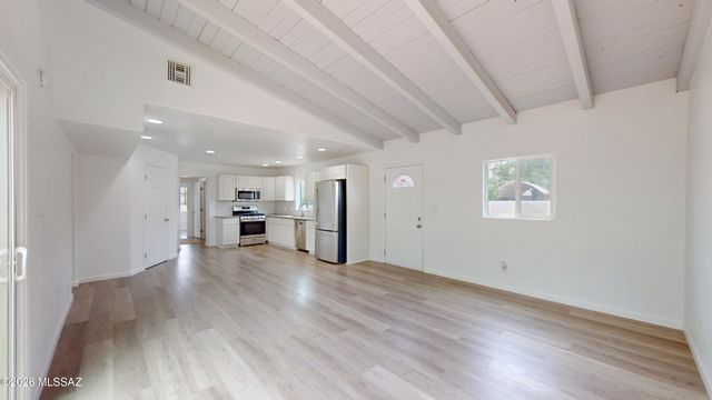 916 N Norris Avenue, Tucson, AZ 85719