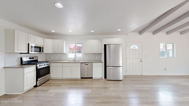 916 N Norris Avenue, Tucson, AZ 85719