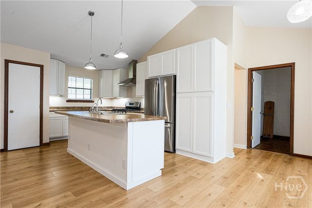 3 Mulberry Court, Savannah, GA 31406