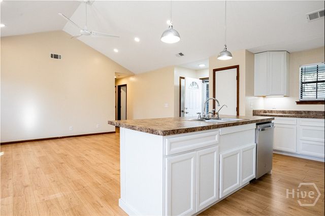 3 Mulberry Court, Savannah, GA 31406