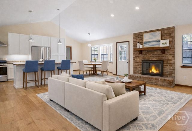 3 Mulberry Court, Savannah, GA 31406