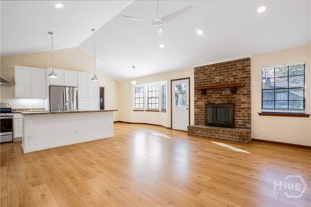 3 Mulberry Court, Savannah, GA 31406