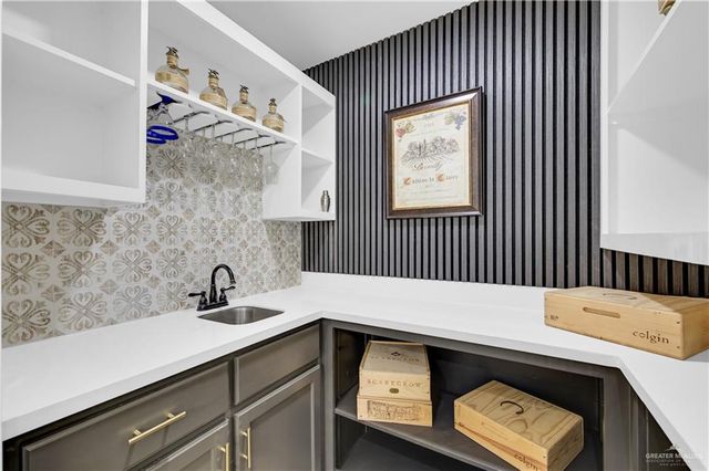 3512 N Cynthia Street, Mcallen, TX 78501