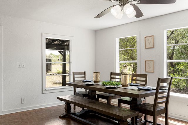2591 Spring Valley DR, Dripping Springs, TX 78620