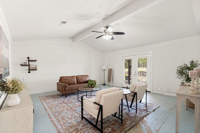 2591 Spring Valley DR, Dripping Springs, TX 78620