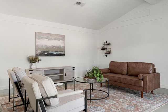 2591 Spring Valley DR, Dripping Springs, TX 78620