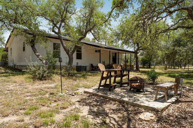 2591 Spring Valley DR, Dripping Springs, TX 78620