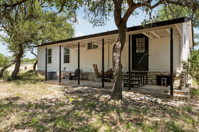 2591 Spring Valley DR, Dripping Springs, TX 78620