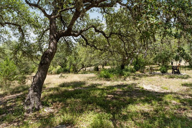2591 Spring Valley DR, Dripping Springs, TX 78620