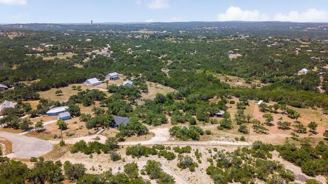 2591 Spring Valley DR, Dripping Springs, TX 78620