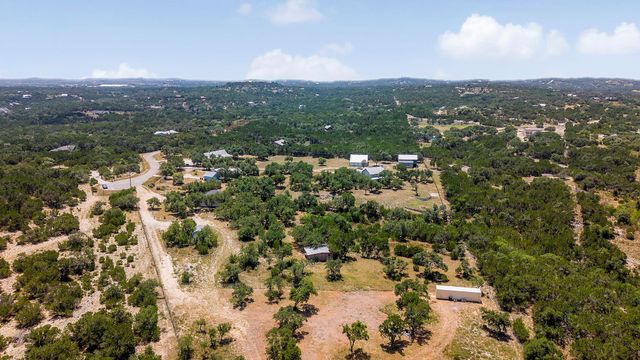 2591 Spring Valley DR, Dripping Springs, TX 78620