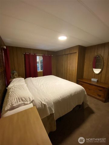 70 N Colony Surf Drive, Lilliwaup, WA 98555