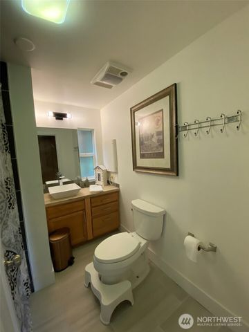 70 N Colony Surf Drive, Lilliwaup, WA 98555