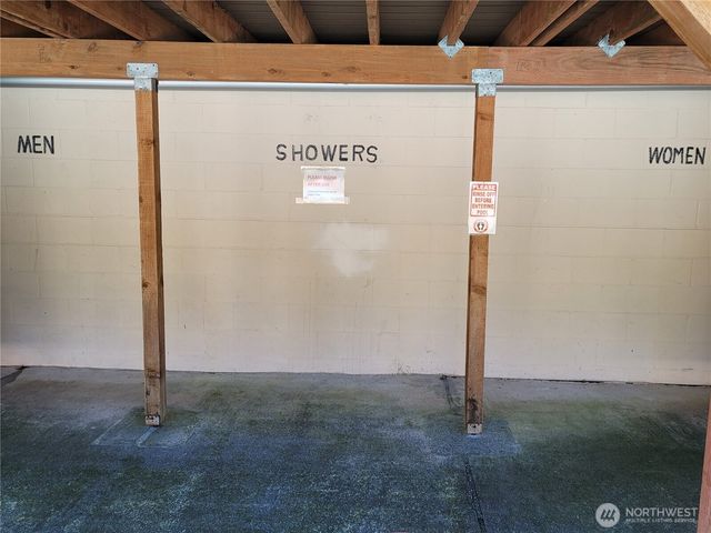 70 N Colony Surf Drive, Lilliwaup, WA 98555