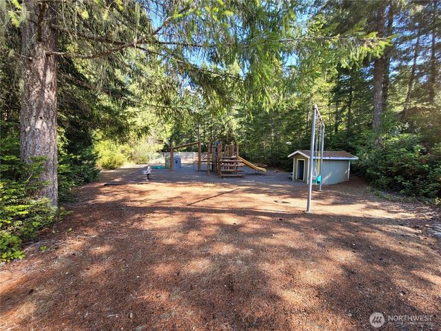 70 N Colony Surf Drive, Lilliwaup, WA 98555