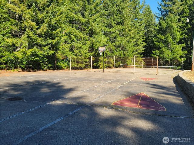 70 N Colony Surf Drive, Lilliwaup, WA 98555