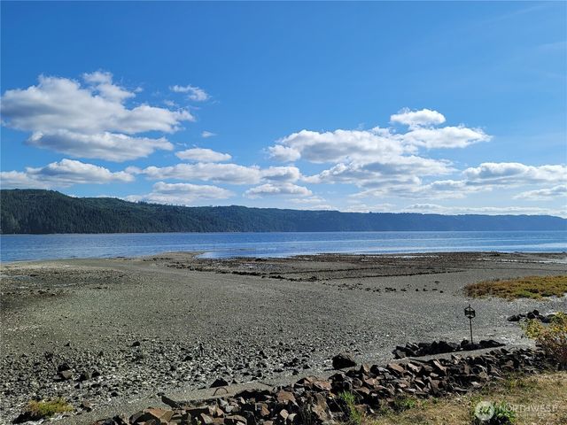 70 N Colony Surf Drive, Lilliwaup, WA 98555