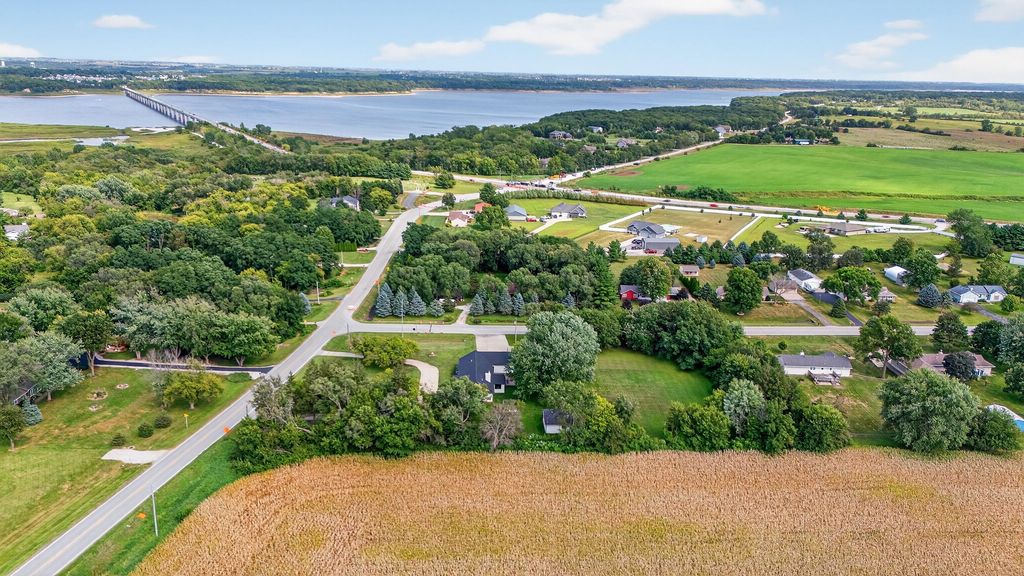 10318 NW 106th Avenue, Granger, IA 50109