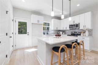 7813 Casa Loma Road, Charlotte, NC 28269