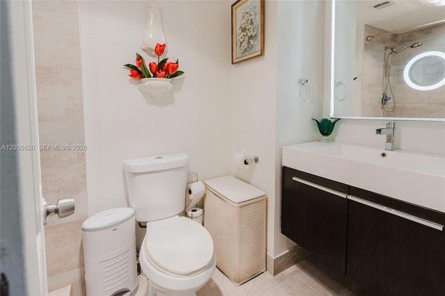3800 Hillcrest Dr 411 411, Hollywood, FL 33021