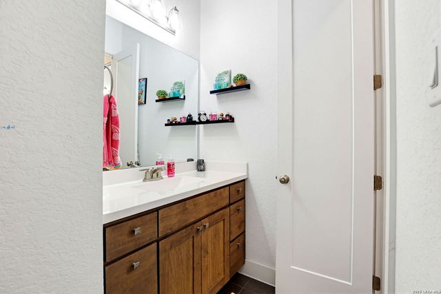 135 Wildrose Hill, Boerne, TX 78006