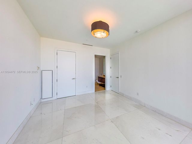 800 S Pointe Dr 2103, Miami Beach, FL 33139