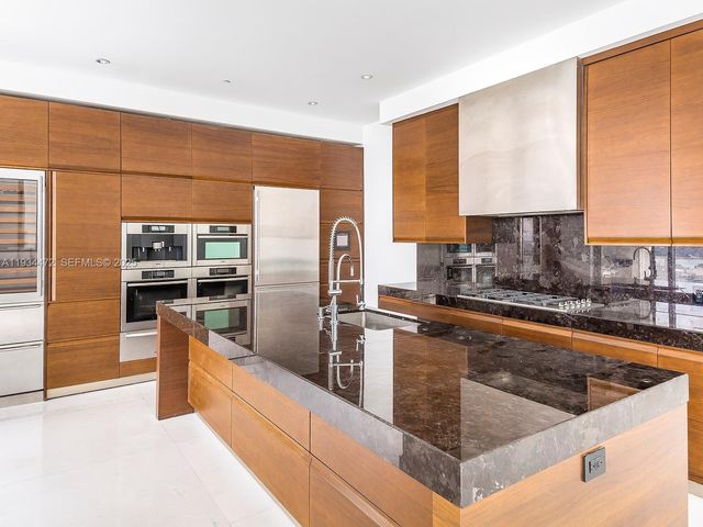 800 S Pointe Dr 2103, Miami Beach, FL 33139