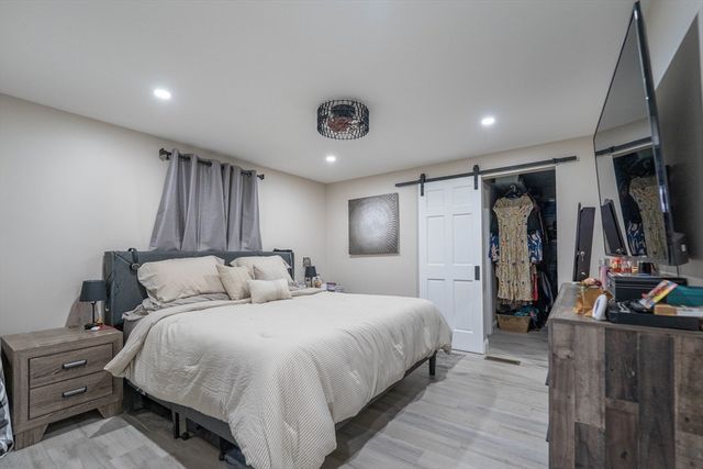 14 Ludlow St, Acushnet, MA 02743