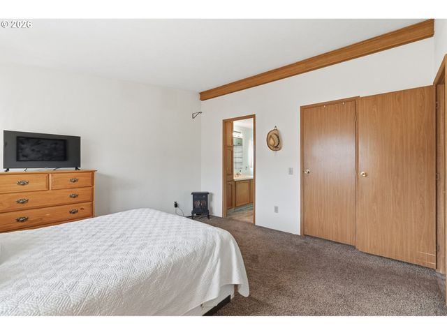 1800 LAKEWOOD Ct 161, Eugene, OR 97402