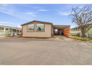 1800 LAKEWOOD Ct 161, Eugene, OR 97402