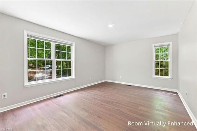 8206 Crows Nest Lane, Greensboro, NC 27455
