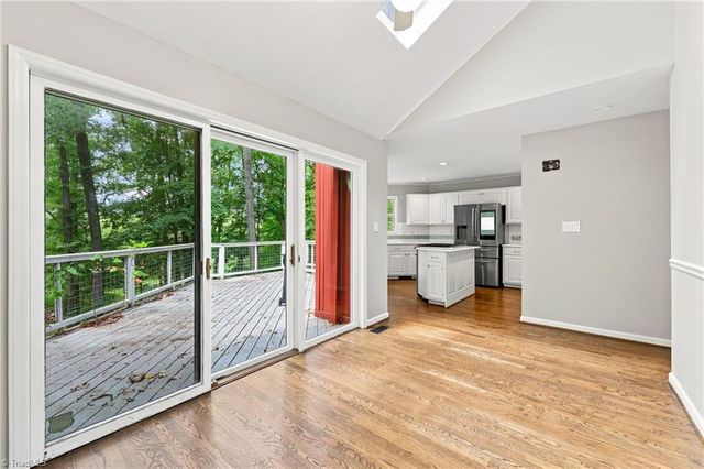 8206 Crows Nest Lane, Greensboro, NC 27455