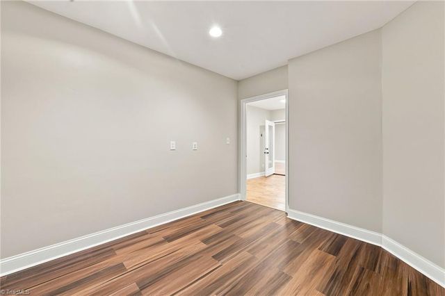 8206 Crows Nest Lane, Greensboro, NC 27455