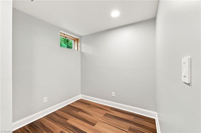 8206 Crows Nest Lane, Greensboro, NC 27455