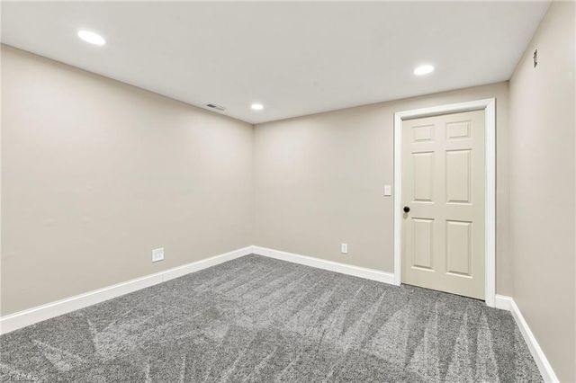 8206 Crows Nest Lane, Greensboro, NC 27455