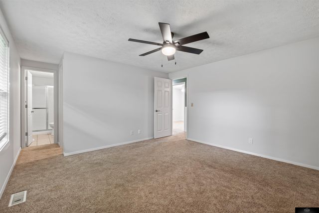 13622 Grover Street, Omaha, NE 68144