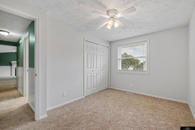 13622 Grover Street, Omaha, NE 68144