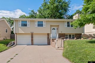 13622 Grover Street, Omaha, NE 68144