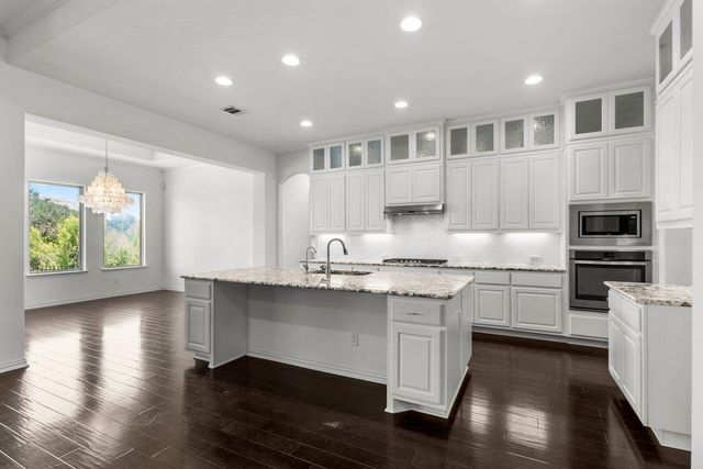 7401 TURNBACK LEDGE TRL, Lago Vista, TX 78645