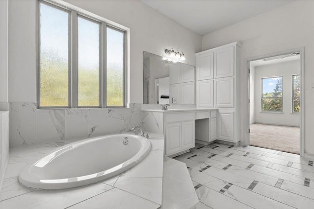 7401 TURNBACK LEDGE TRL, Lago Vista, TX 78645