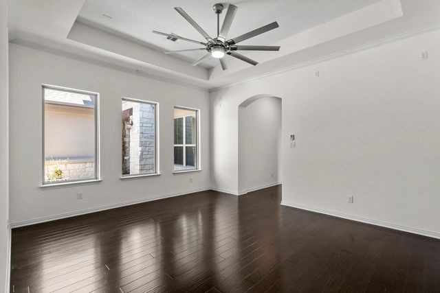 7401 TURNBACK LEDGE TRL, Lago Vista, TX 78645