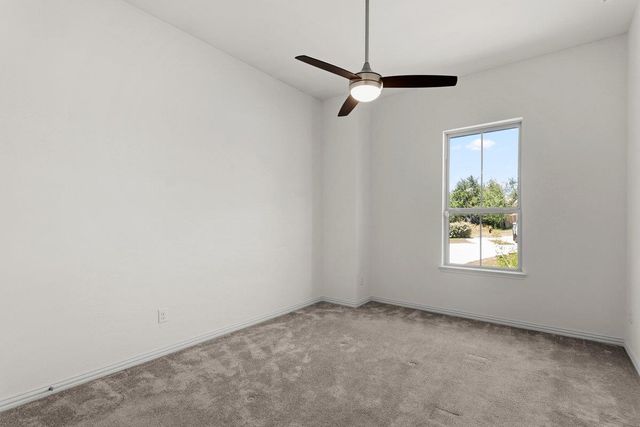 7401 TURNBACK LEDGE TRL, Lago Vista, TX 78645