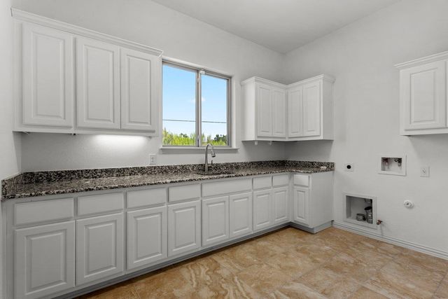 7401 TURNBACK LEDGE TRL, Lago Vista, TX 78645
