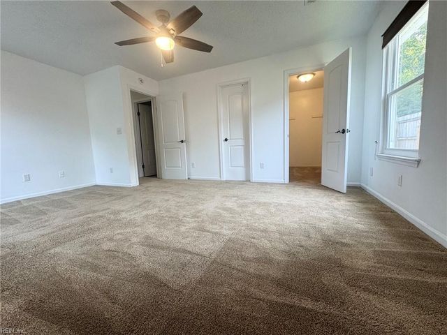 3401 Dana LN, Virginia Beach, VA 23452