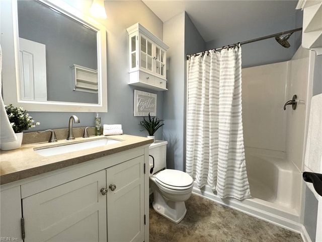 3401 Dana LN, Virginia Beach, VA 23452