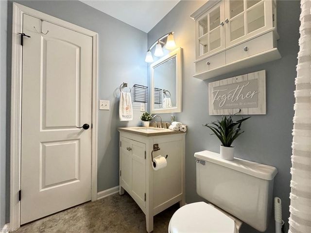 3401 Dana LN, Virginia Beach, VA 23452