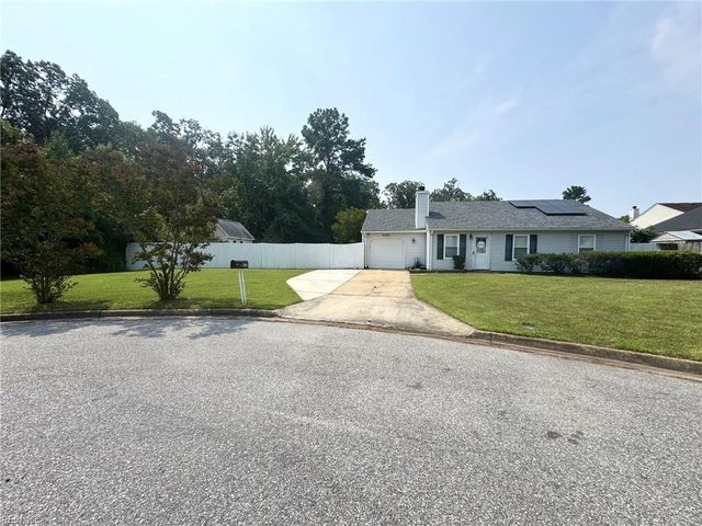 3401 Dana LN, Virginia Beach, VA 23452