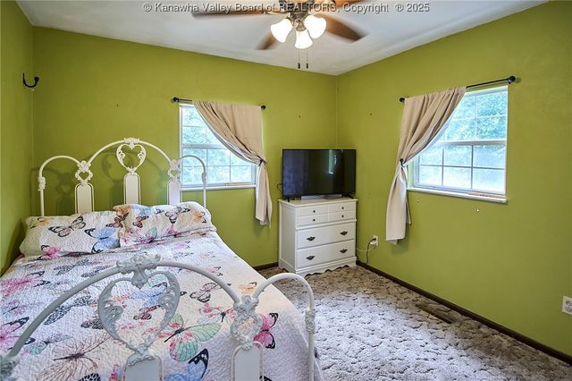 115 Mountaineer Lane, Charleston, WV 25312